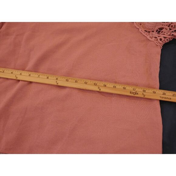 Lucklisa Pink Lace-Accent V-Neck Three-Quarter Sleeve Top S - Picture 6 of 9